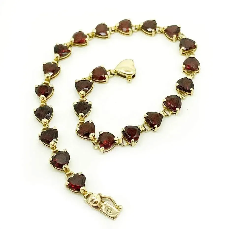Garnet 9ct Gold Gemstone Heart Bracelet