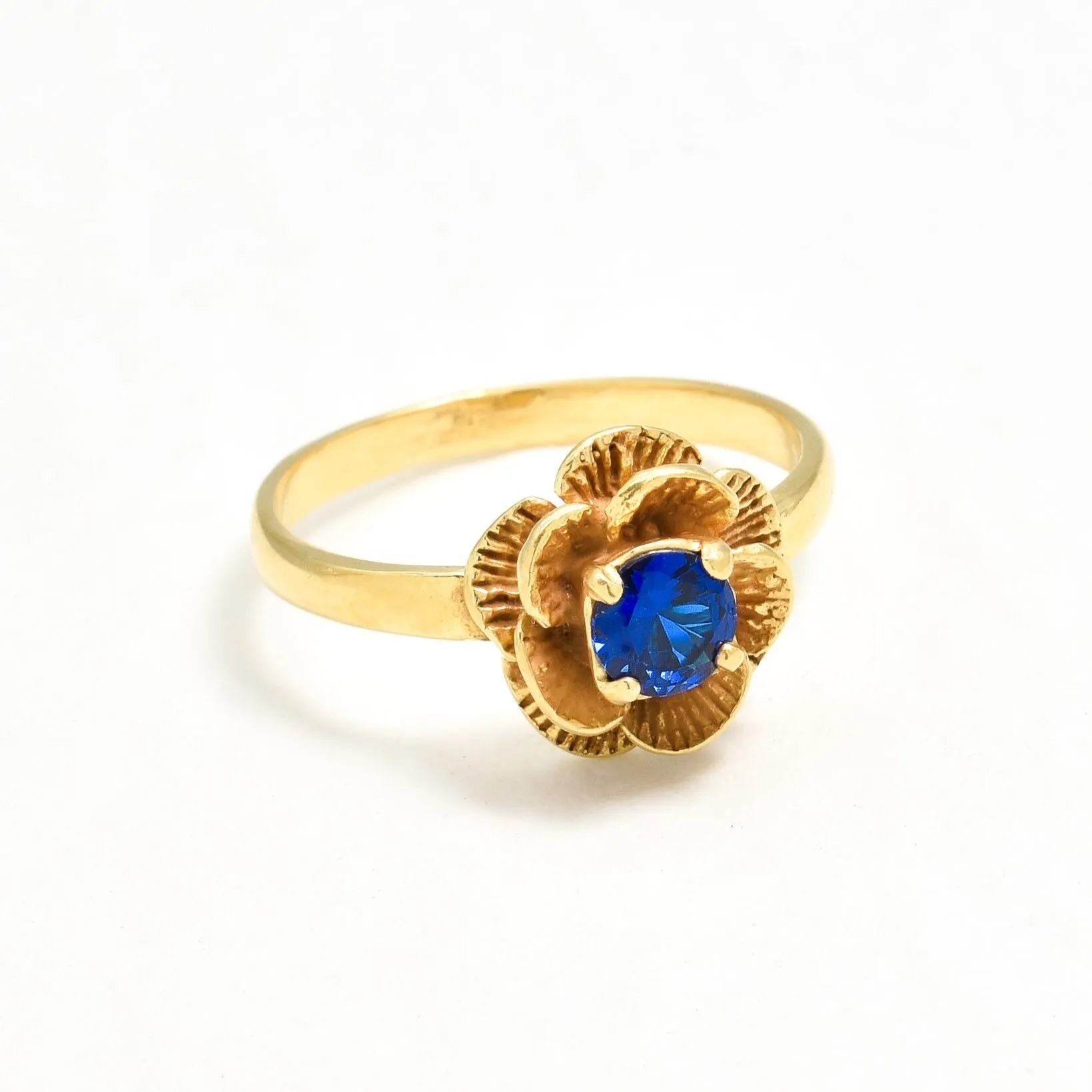 Gold Sapphire Ring - Vintage Flower Ring - Dainty Rose Ring