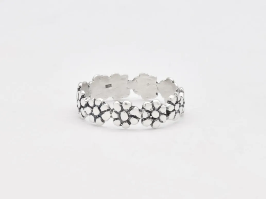 Silver Flower Band - Infinity Flower Ring - Silver Daisy Ring