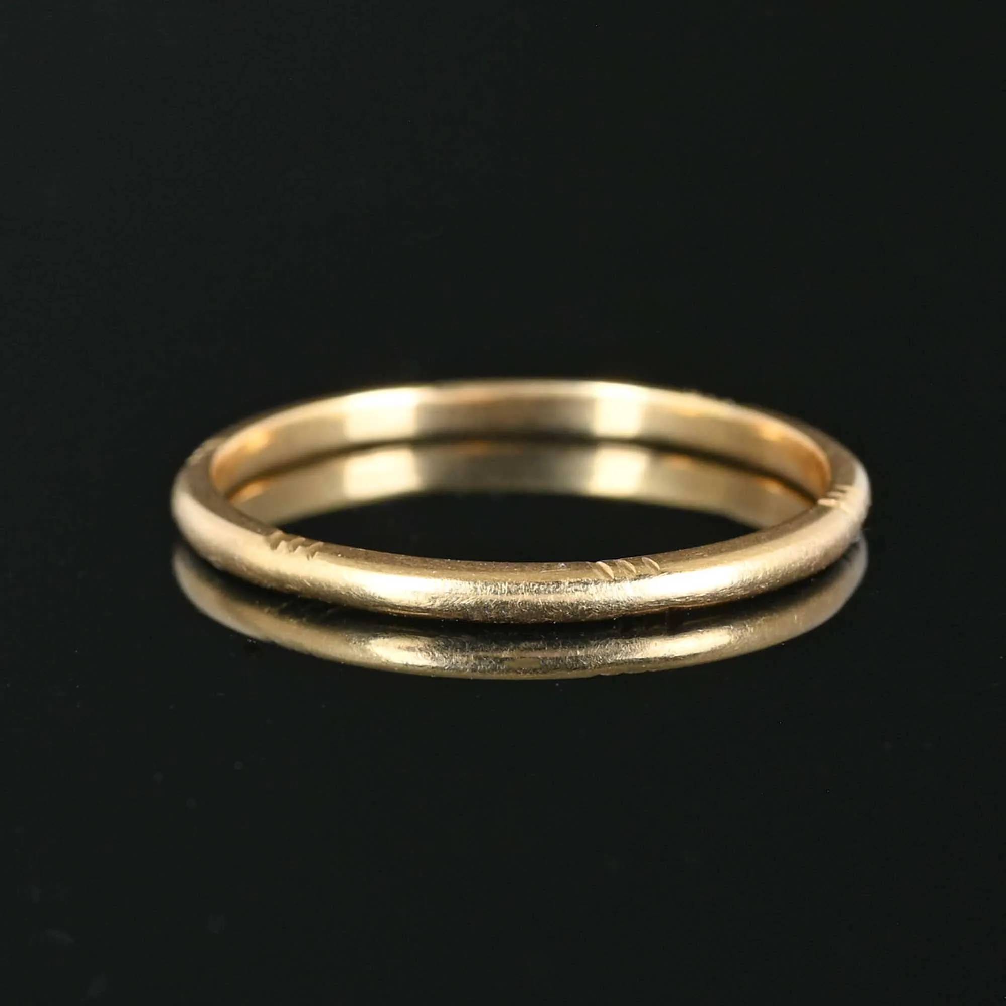 Vintage 14K Gold Thin Wedding Band Ring